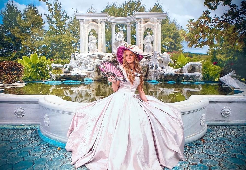 European Castle Trevi Fountain and movie stars