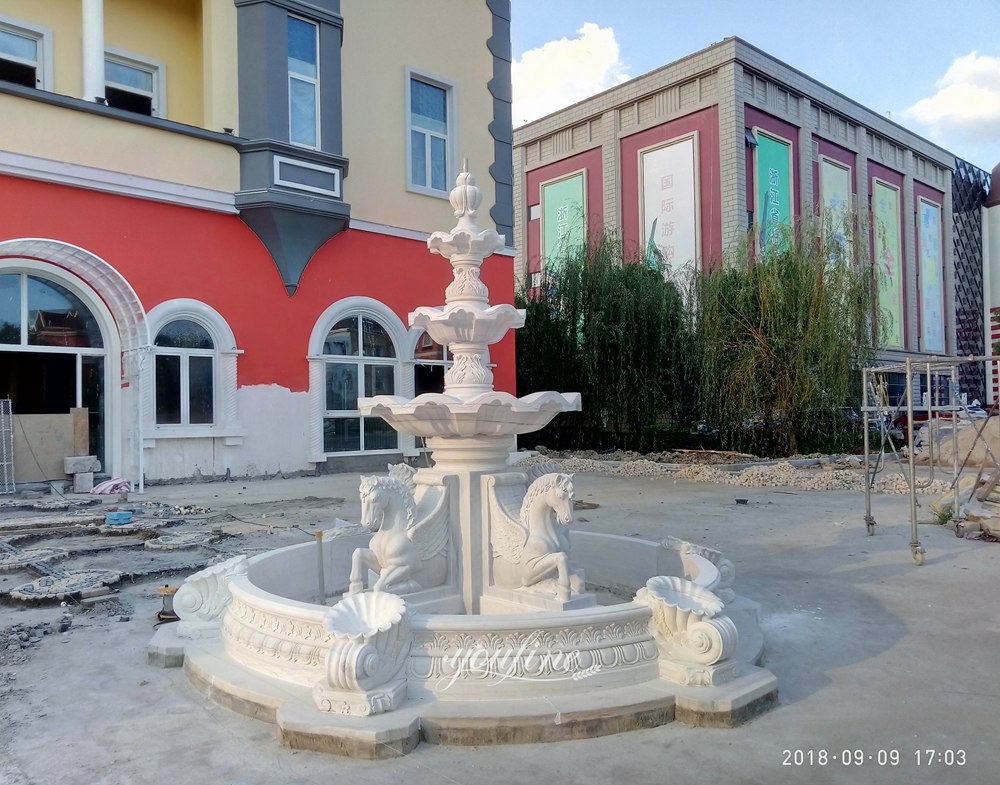 marble Horse statue fountain in a Vietnamese resort area (2)