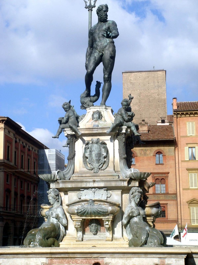 Fountain of Neptune, Bologna
