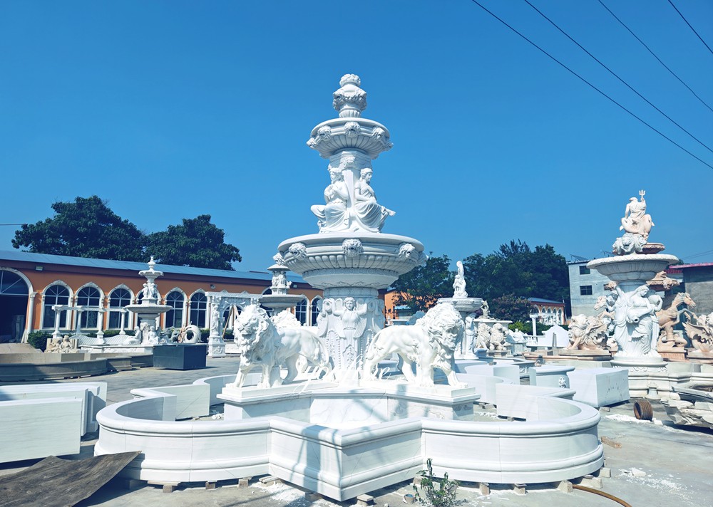 Large fountain featuring standing lions and seated women factory supplier