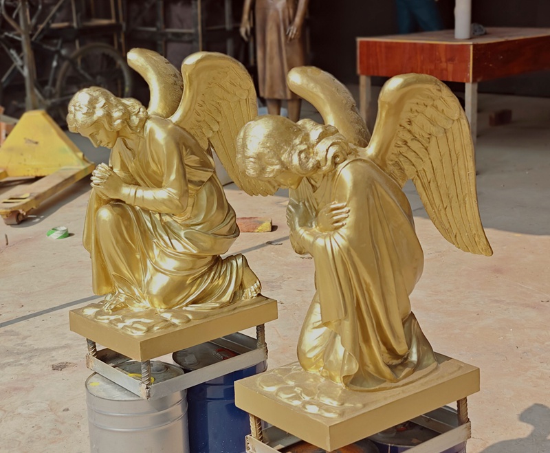 outdoor angel statue