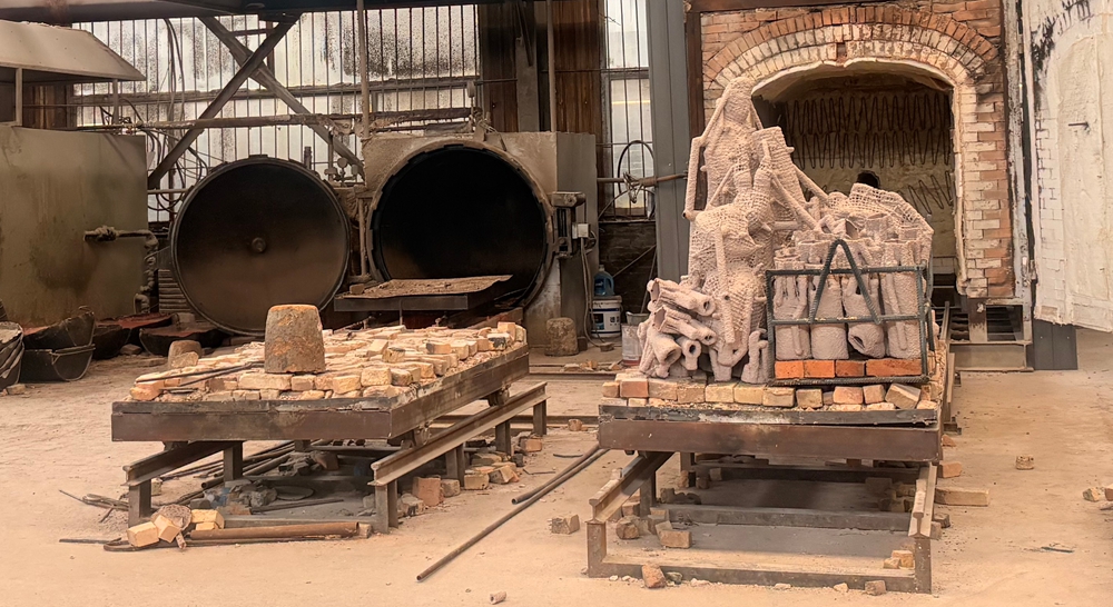 bronze sculpture made of Furnace for heating molten bronze to high temperatures