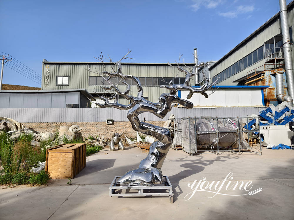 finished large tree sculpture