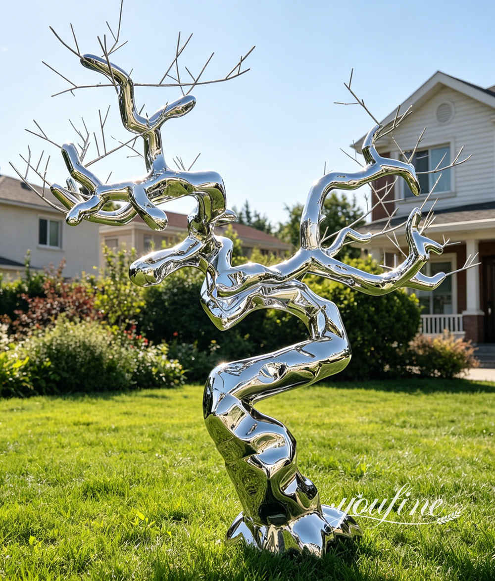 grden tree sculpture
