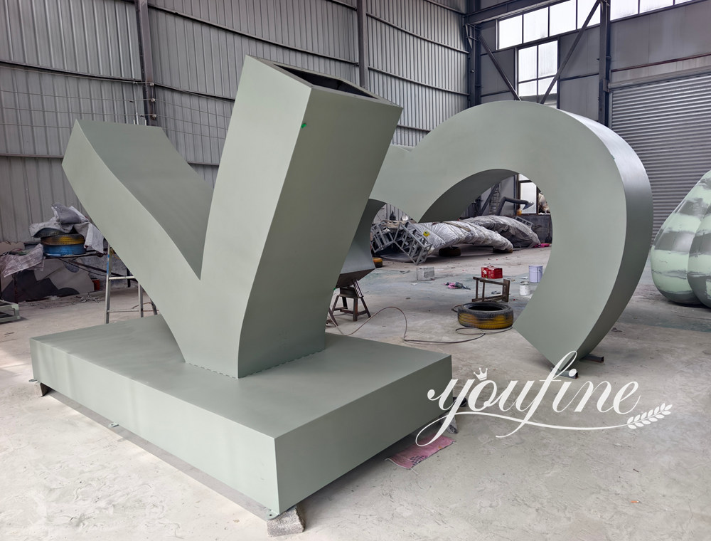 heart sculpture in production (4)