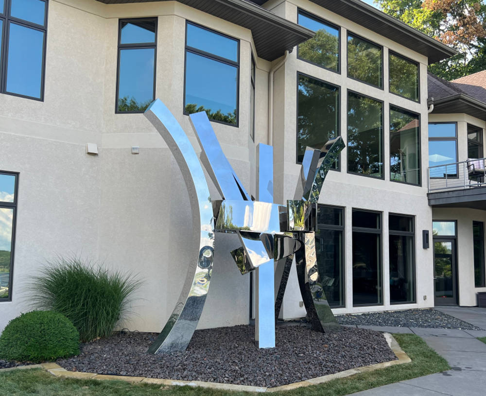 Commenti sulla scultura astratta all'aperto
