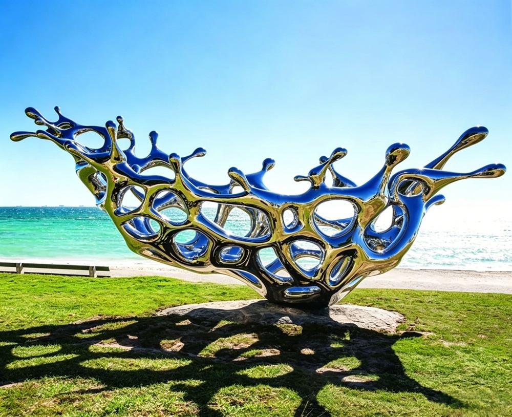 seaside sculpture