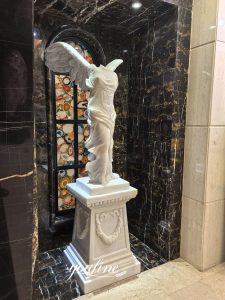 Winged Victory of Samothrace sculpture