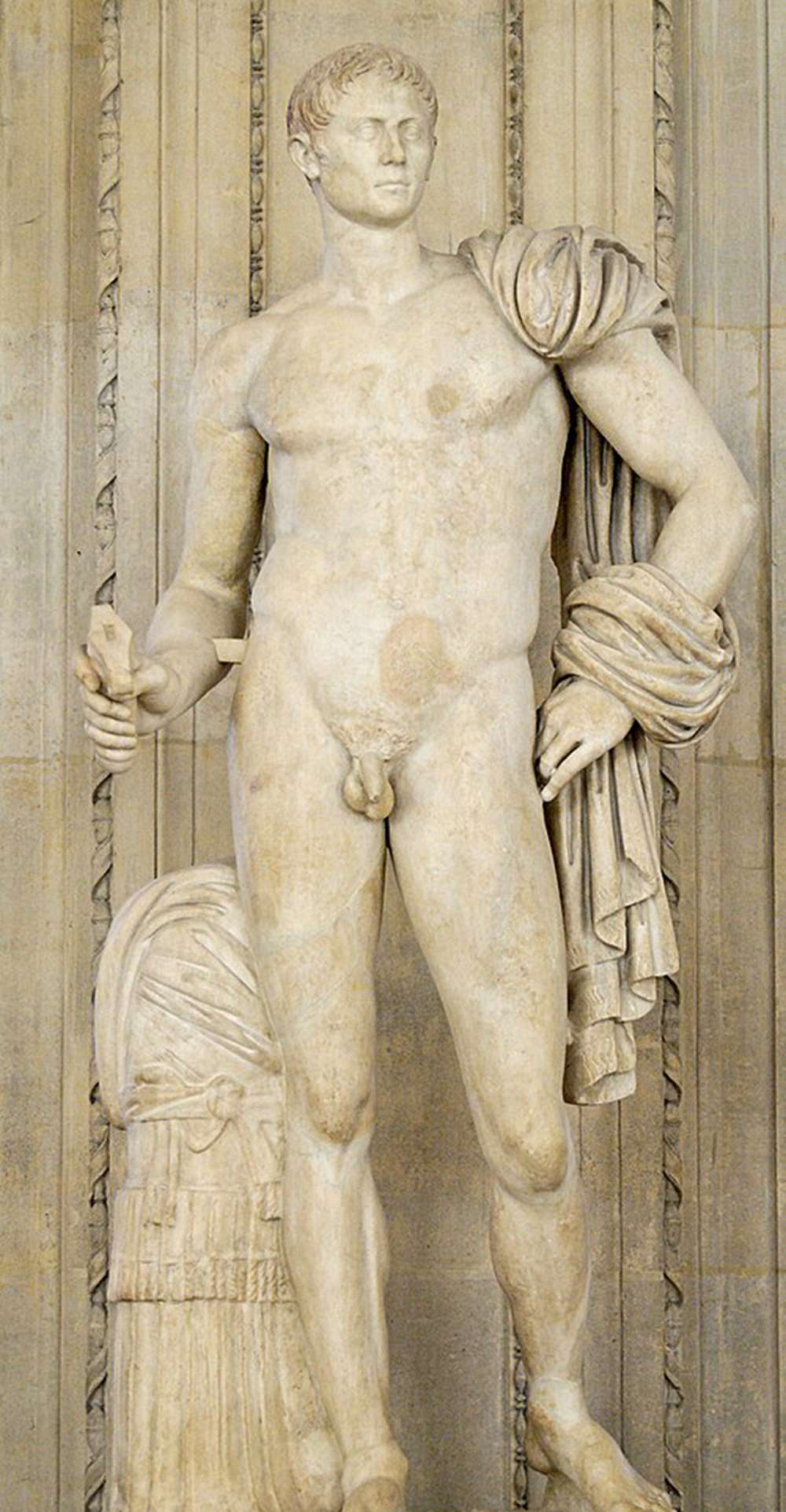 Heroic statue of a Roman general with the head of Augustus (1st century BC), Louvre, Paris