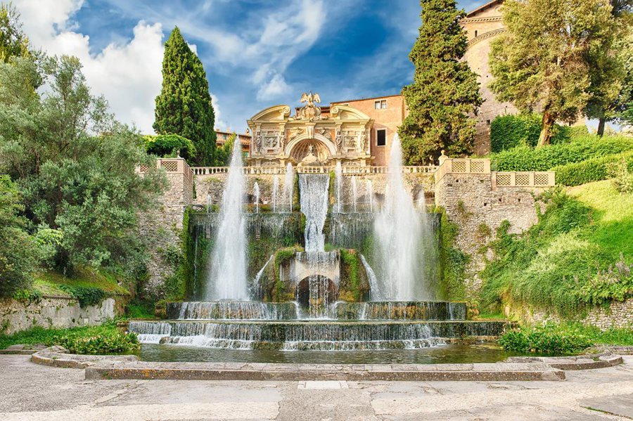 Neptune Fountain in Villa d’Este, Tivoli, Italy