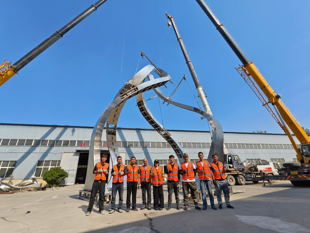 Trial Installation of Sculptures