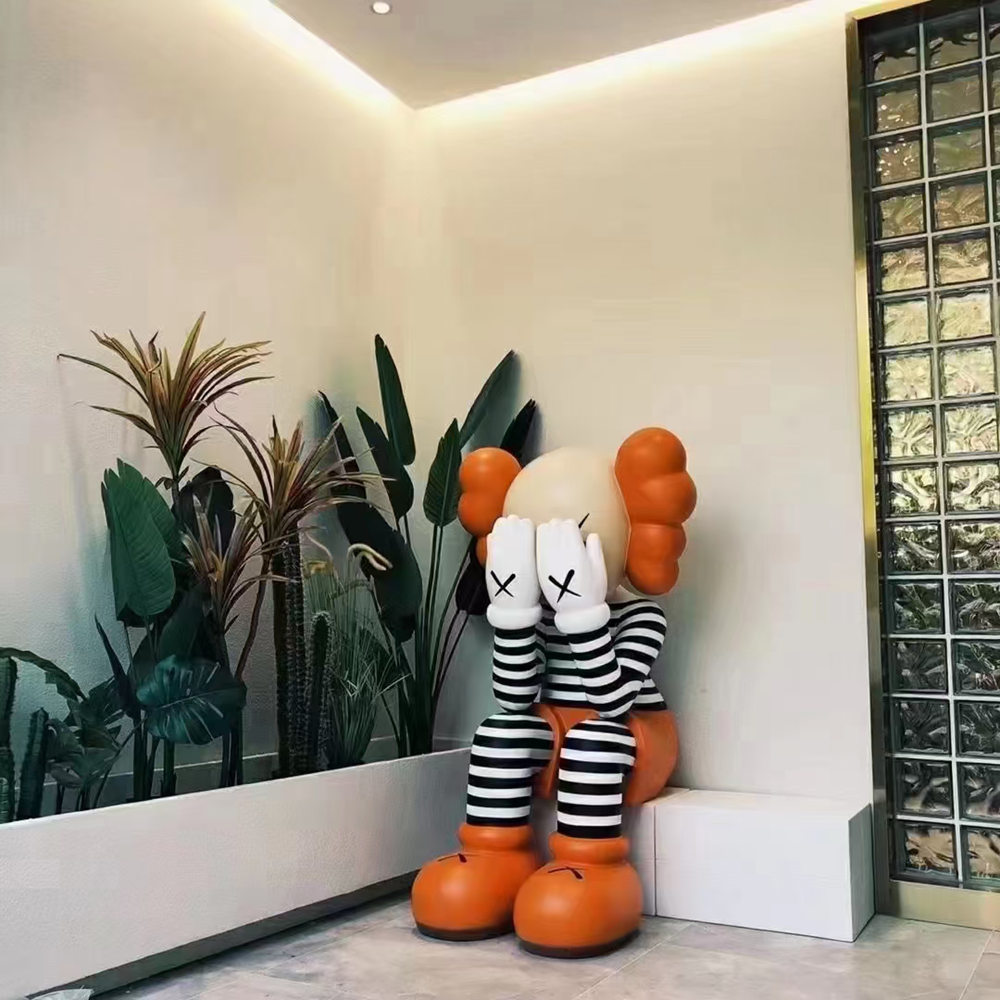 glasvezel Kaws-sculptuur