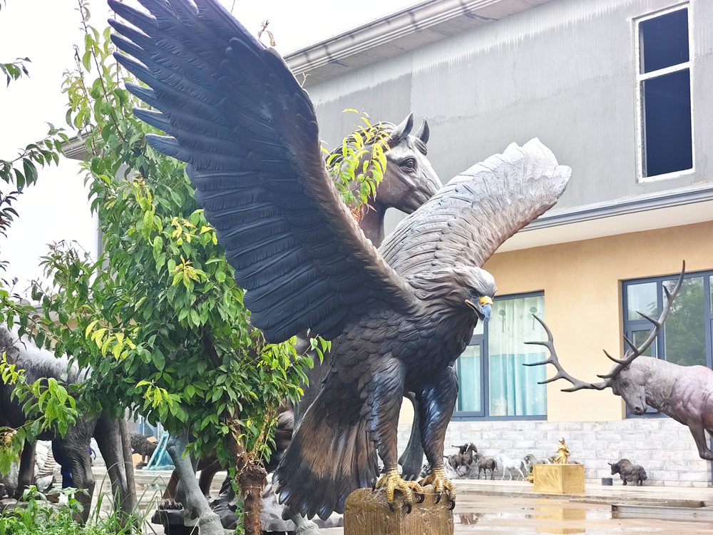 Custom bronze eagle bird sculpture