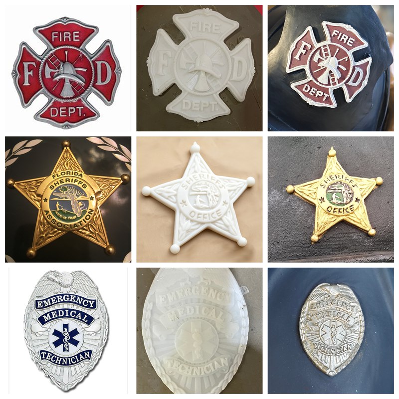Detailaufnahme der Tonmodellierung von Rettungssanitäter-Abzeichen, Sheriffstern und Feuerwehrhelm-Emblem für eine individuell angefertigte Bronzestatue eines Rettungskräfte-Darstellers
