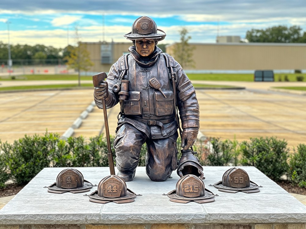 bronze firefighter memorial statue for public space