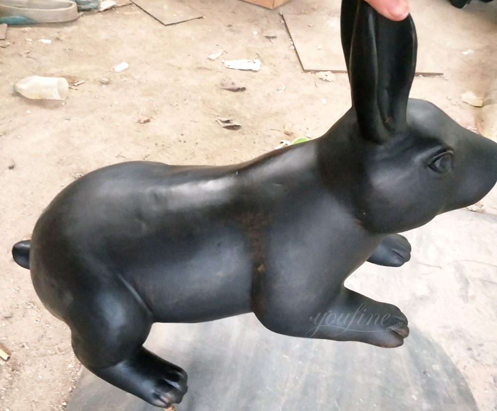 Beeld van een rennend konijn in onze fabriek