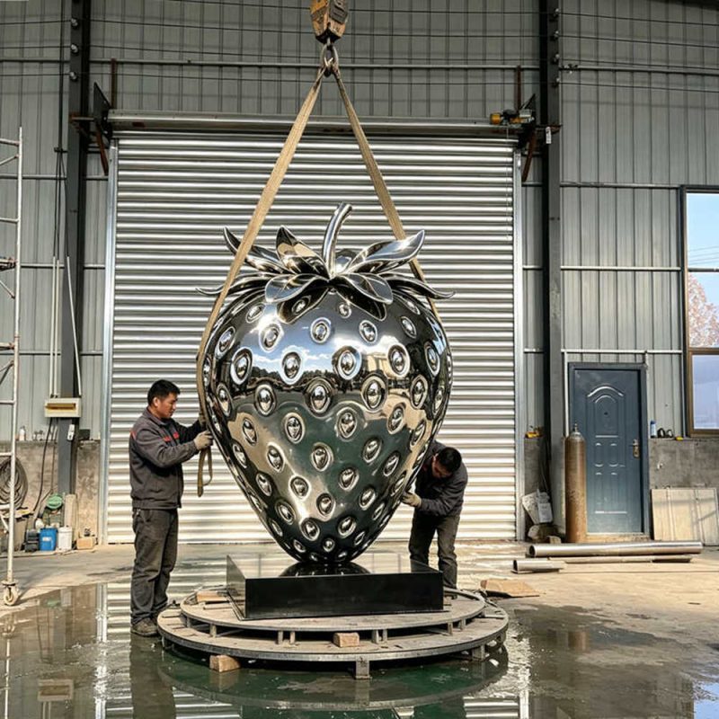 large stainless steel strawberry sculpture crafting by YouFine craftsman