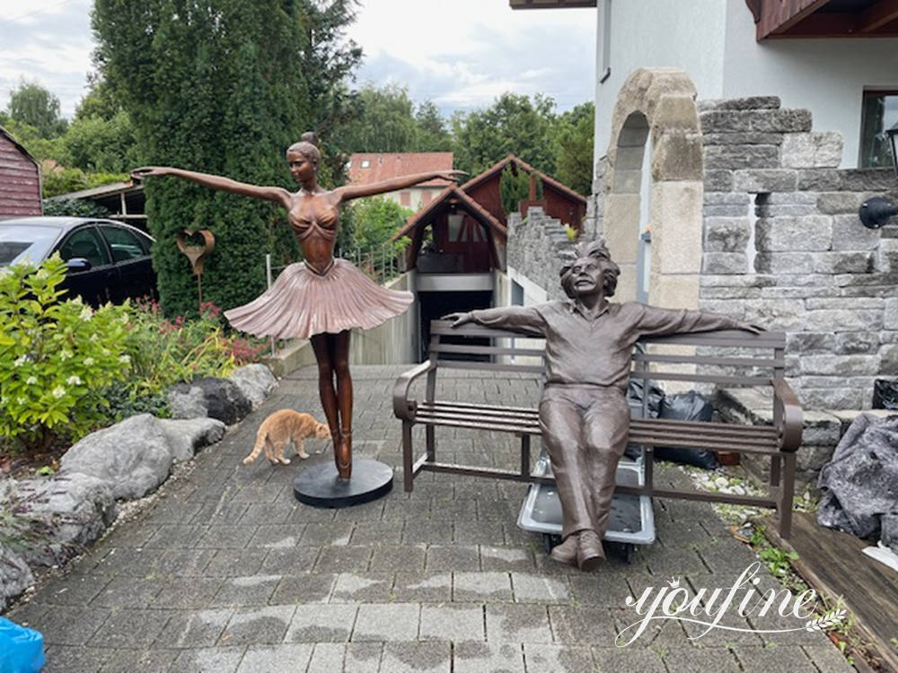 Feedback on the Albert Einstein statue from a Swiss client