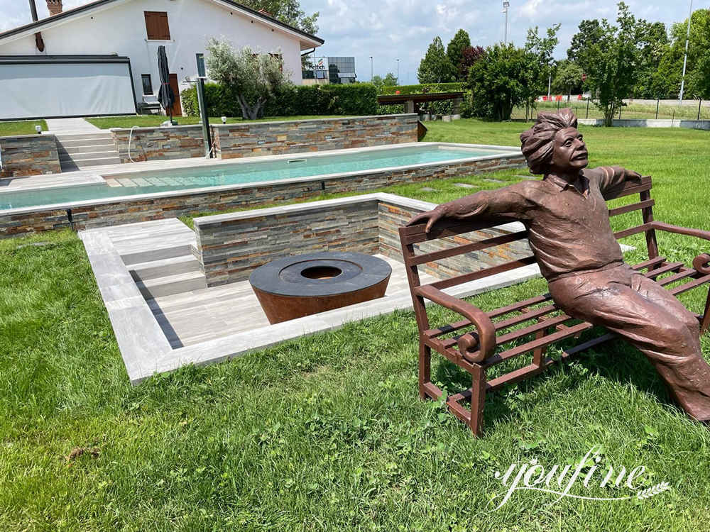 Feedback on the Albert Einstein statue from an Italian client (2)